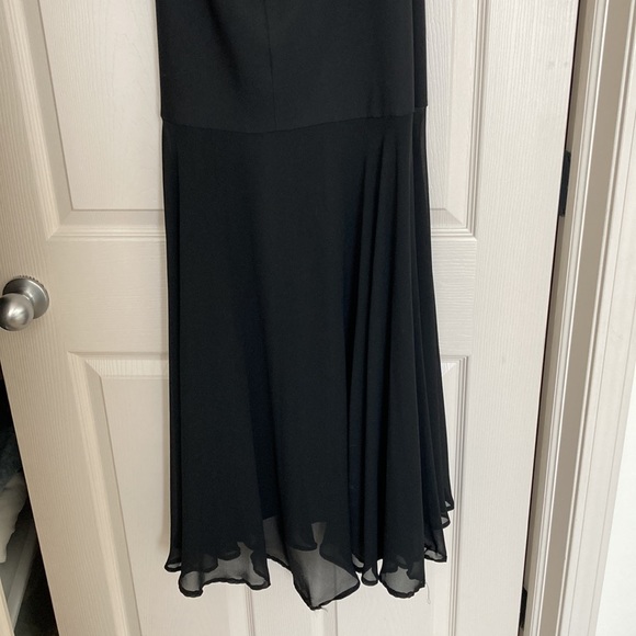 Black formal gown - Picture 12 of 13